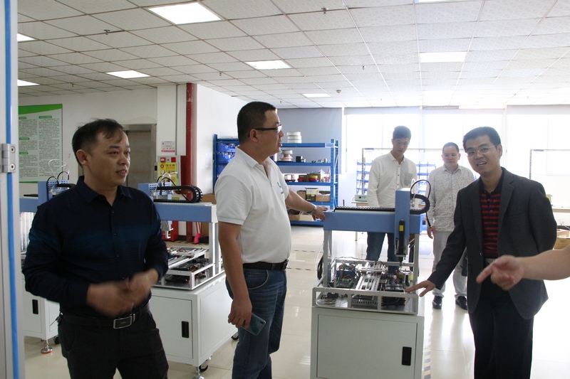 【产教融合】茂职院张庆院长，率队到访龙8国际官网正版总部深入交流！