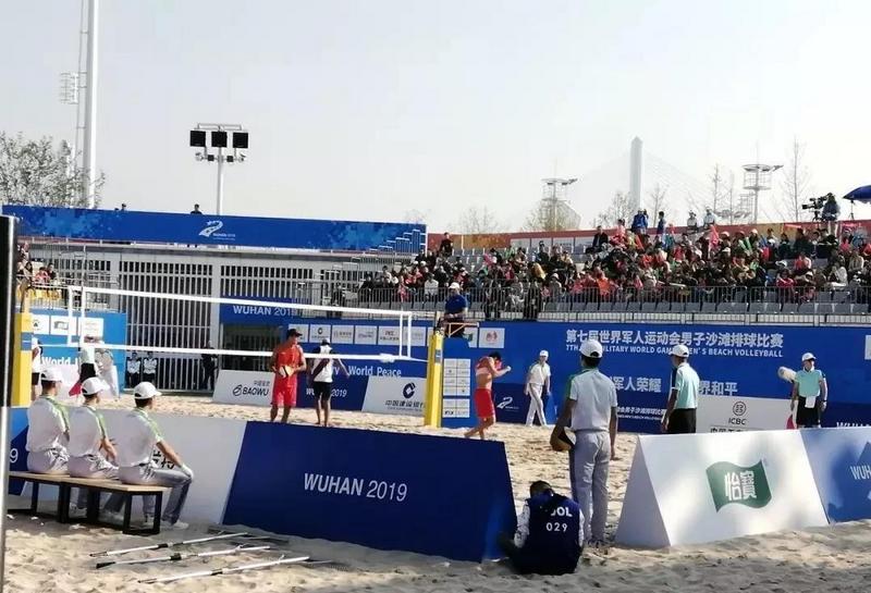 龙8国际官网正版技术团队—为军运会赛事提供扩声技术护航 (24).jpg