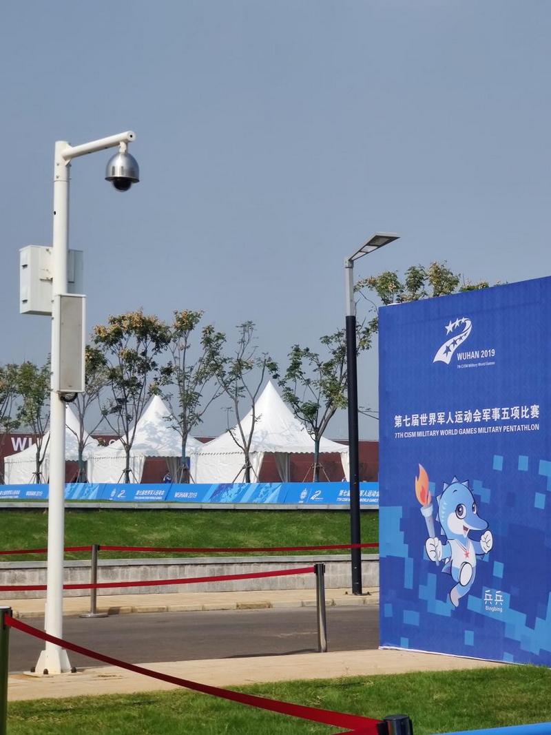 龙8国际官网正版技术团队—为军运会赛事提供扩声技术护航 (40).jpg