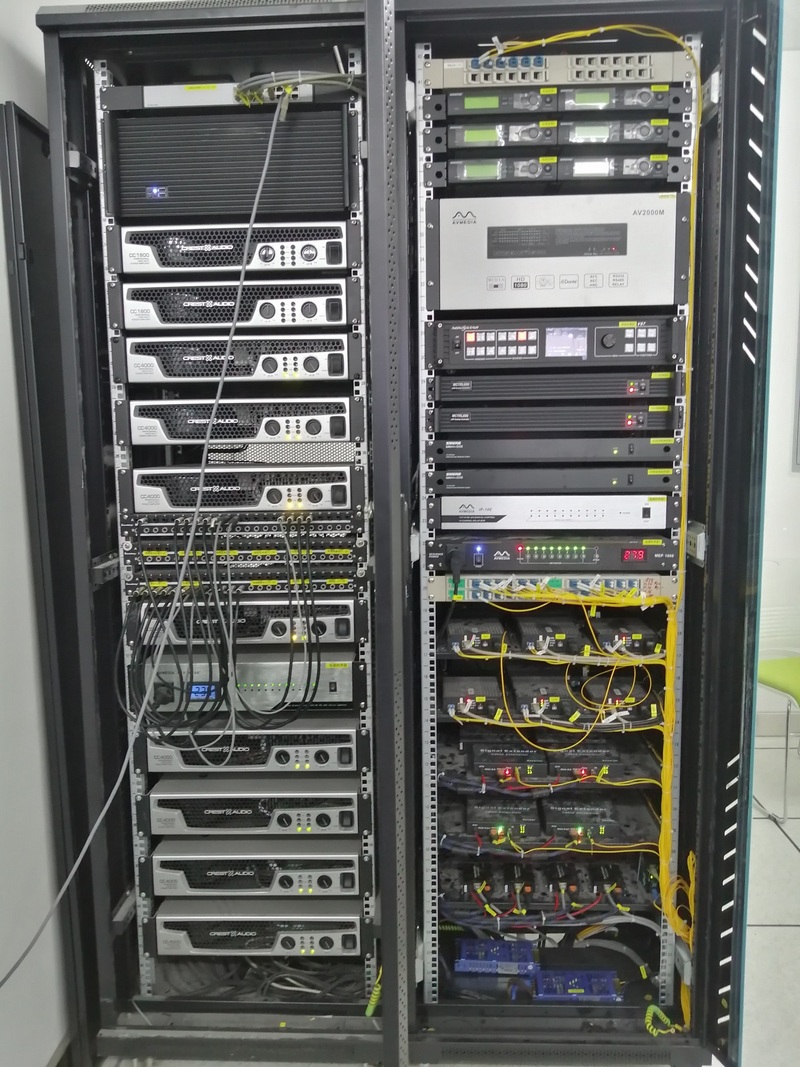 龙8国际官网正版技术团队—为军运会赛事提供扩声技术护航 (50).jpg