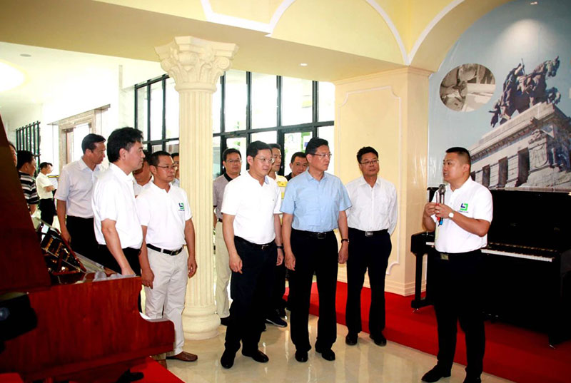 龙8国际官网正版实业有限公司从一开始就铁了心四年磨一剑！